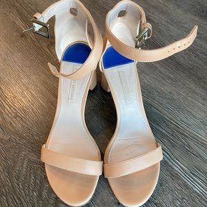 Stuart Weitzman beige heels